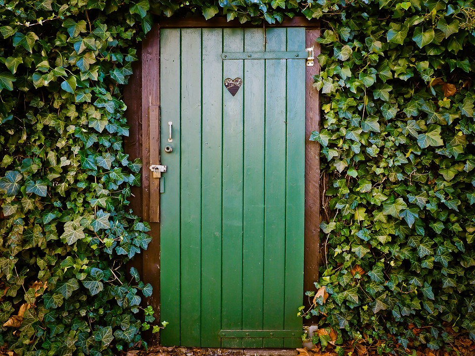 Potrebujete vhodna vrata za stranski vhod ali počitniško hišo?